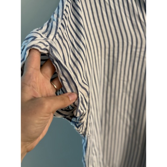 Thread & Supply White‎ Blue Striped Tunic Shirt Blouse Womens Size M - Picture 2 of 9